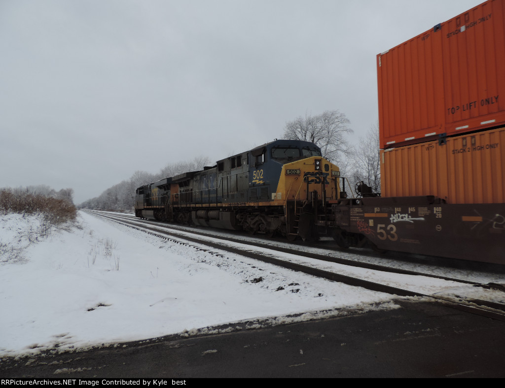 CSX 502 on I157